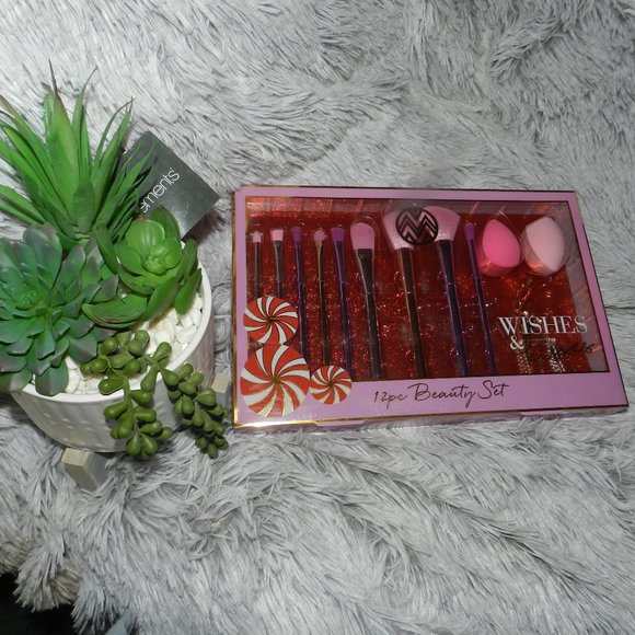 Macbeth Collection 12 Pc Beauty Glam Brush & Tool Gifting Set NEW/NWT! - Picture 2 of 14
